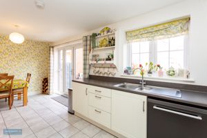 Kitchen/Diner- click for photo gallery
